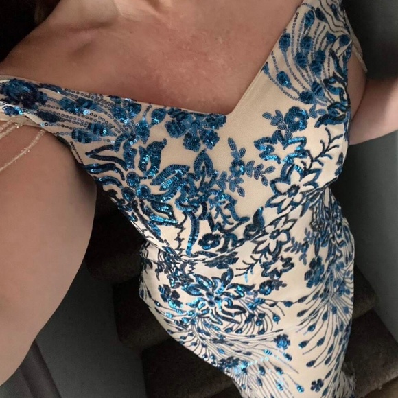 Luxe Floral Sequin Bead Detail Formal Party Wedding Dress - Picture 6 of 9